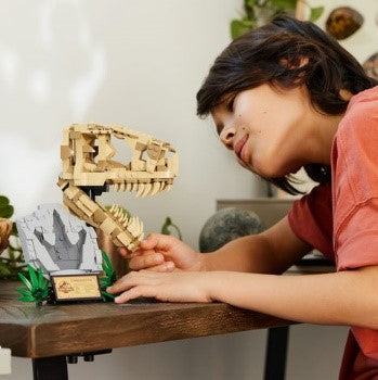 LEGO JURASSIC WORLD - FOSSILI DI DINOSAURO: TESCHIO DI T.REX - 76964 - Babykid