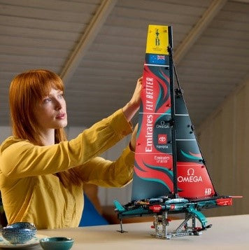 LEGO TECHNIC - YACHT EMIRATES TEAM NEW ZEALAND AC75 - 42174 - Babykid