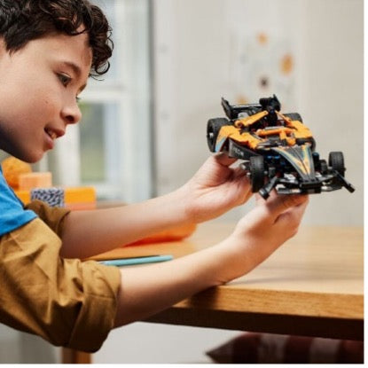 LEGO TECHNIC - NEOM MCLAREN FORMULA E RACE CAR - 42169 - Babykid