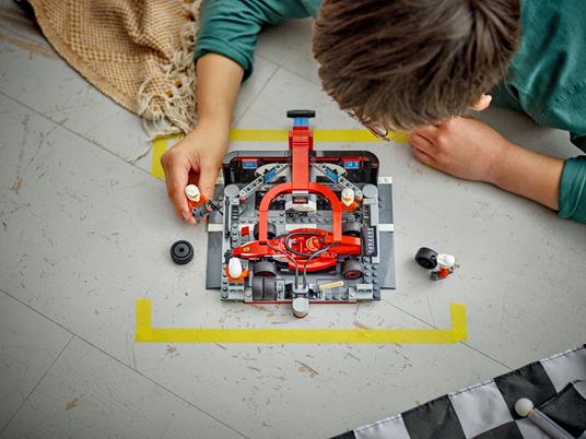 LEGO CITY FORMULA 1 - PITSTOP E MECCANICI CON MONOPOSTO FERRARI F1 - 60443