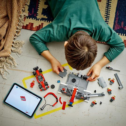 LEGO CITY FORMULA 1 - PITSTOP E MECCANICI CON MONOPOSTO FERRARI F1 - 60443