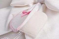 FIOCCO BIANCO DETTAGLI ROSA