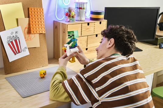 LEGO MINECRAFT - FANTINO DI POLLI - 21582