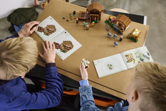 MINECRAFT - ATTACCO AL VILLAGGIO DELLÕEVOCATORE - 21596 - babykid