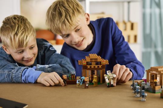 MINECRAFT - ATTACCO AL VILLAGGIO DELLÕEVOCATORE - 21596 - babykid